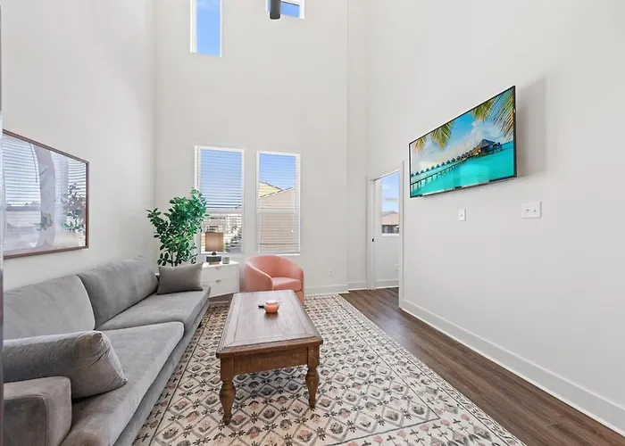 New Vermillion House King Bd Cajun Luxury Book Now Appartement Lafayette