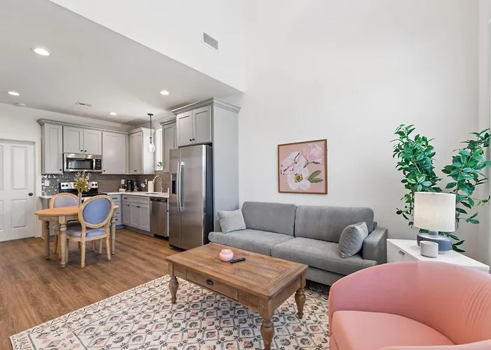 New Vermillion House King Bd Cajun Luxury Book Now Appartement Lafayette